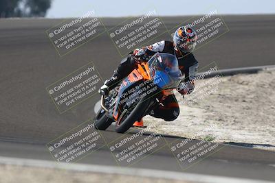 media/Nov-01-2025-TrackDaz (Sat) [[2b4d5192bc]]/B Group/1220pm (Turn 2 Outside)/